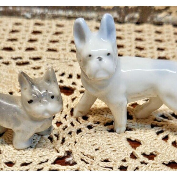 Pair of Vintage Porcelain French Bulldog Dog Figurines 2 Sizes Japan - Picture 2 of 10